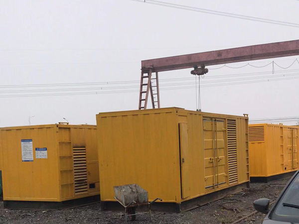 平塘100kw柴油发电机组每小时油耗？